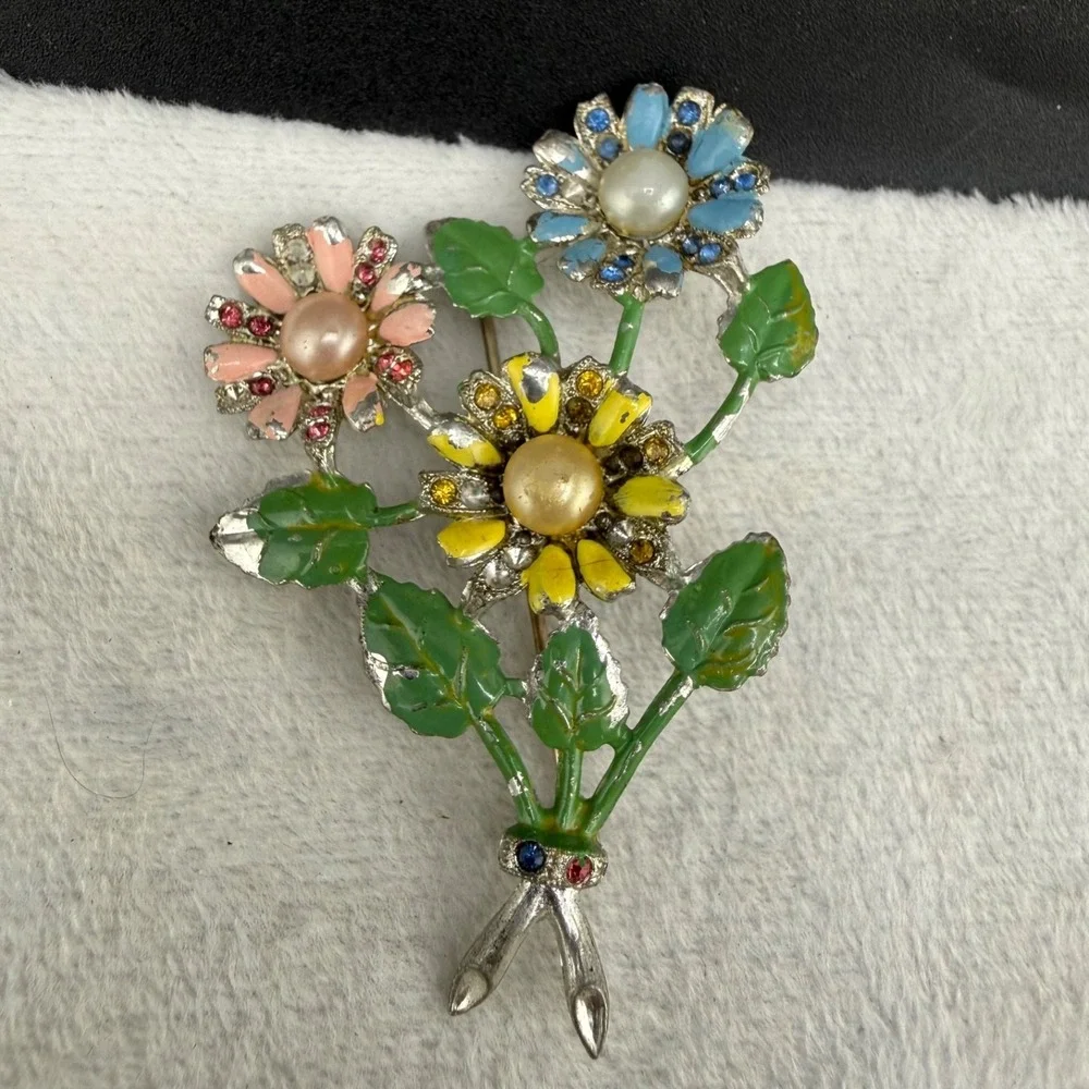 Vintage Rhinestone Flower Brooch Enamel Pastel Silver Tone Chippy READ